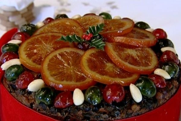 Un gâteau de Noël anglais confectionné par une pâtissière britannique d'Ecquetot (l'un de nos reportages  que vous pouvez revoir)