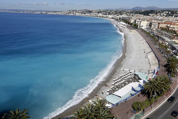 La baie des Anges de Nice.