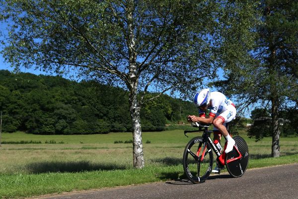 Thibaut Pinot sacré champion de France 2016 du contre la montre