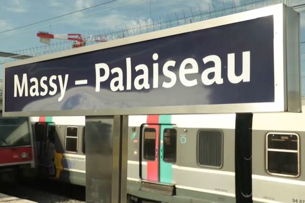 Gare de Massy-Palaiseau : un nœud ferroviaire en devenir