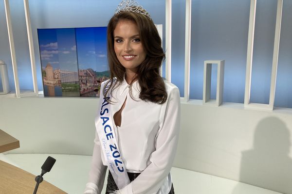 Miss Alsace 2023 sur le plateau de France 3.