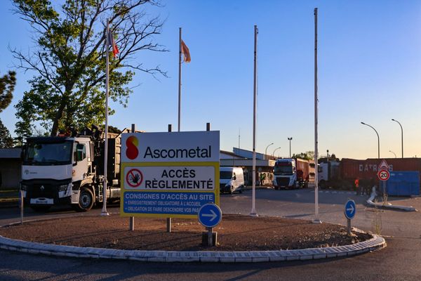 Ascométal emploie environ 300 personnes sur le site de Fos-sur-Mer.