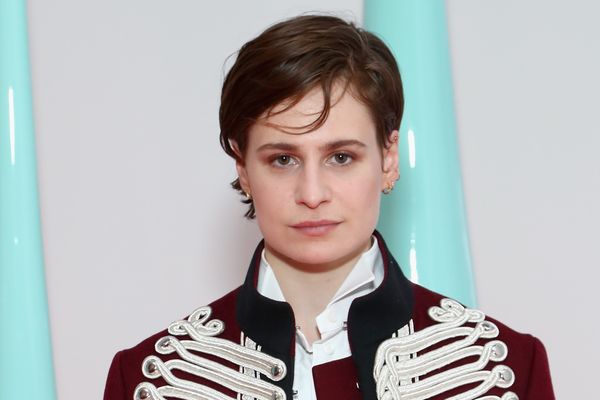 Christine and the Queens fait partie des personnalités signataires de la lettre ouverte à E. Macron pour dénoncer les violences faites aux migrants. Ici, le 2 mai 2017 à New-York.