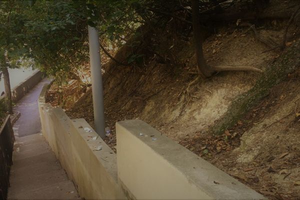 Une habitante du quartier populaire de Figuerolles à Montpellier interpelle la mairie sur ce passage emprunté chaque jour par des toxicomanes mais aussi par des familles sur le trajet de l'école.