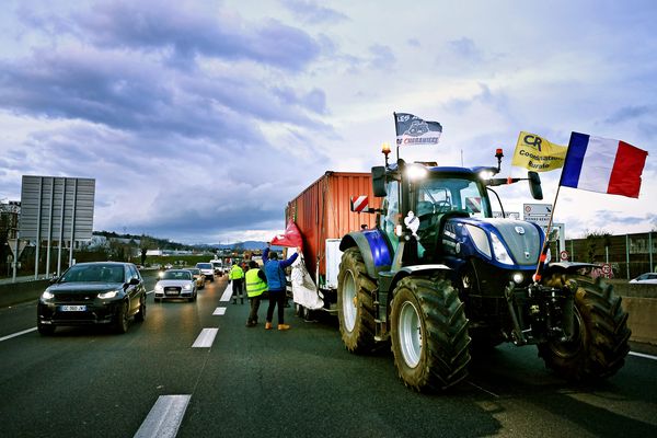 Plusieurs tracteurs de la Coordination rurale ont convergé vers Paris depuis dimanche 5 janvier 2025. (photo d'illustration)