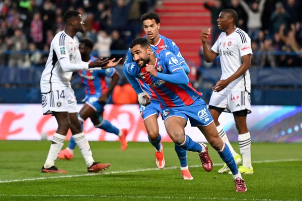 Grâce au 9e but de la saison d'Ali Abdi, Caen a battu Annecy (2-1) lors de la 34e journée de Ligue 2.