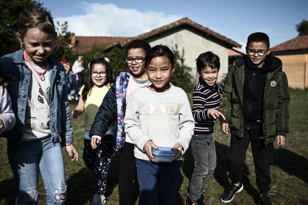 Comme ces élèves de Labouheyre dans les Landes, les écoliers de Creuse et de Corrèze ont pu tomber le masque le 4 octobre 2021