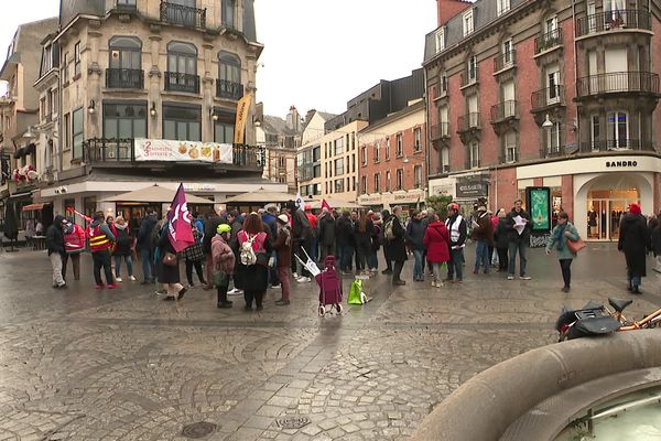 Une petite centaine de personnes a participé au rassemblement, ce samedi, à Reims.