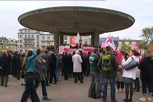 Des échange ont eu lieu entre les pro et les anti... mais en vain