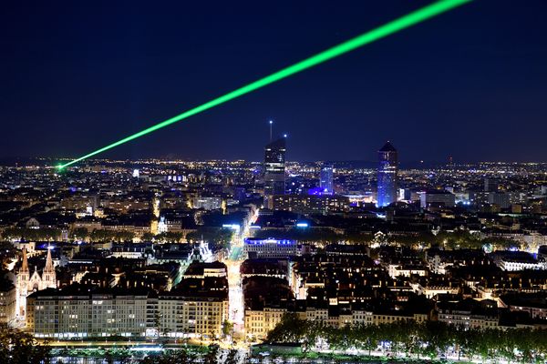 Lyon participe à l'opération "la nuit est belle" qui vise à lutter contre la pollution lumineuse.