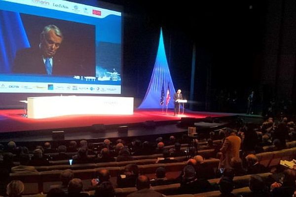 Montpellier - Jean-Marc Ayrault est aux Assises de la mer - 3 décembre 2013.