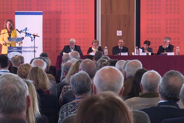 L'inquiétude des élus au Salon des maires du Vaucluse