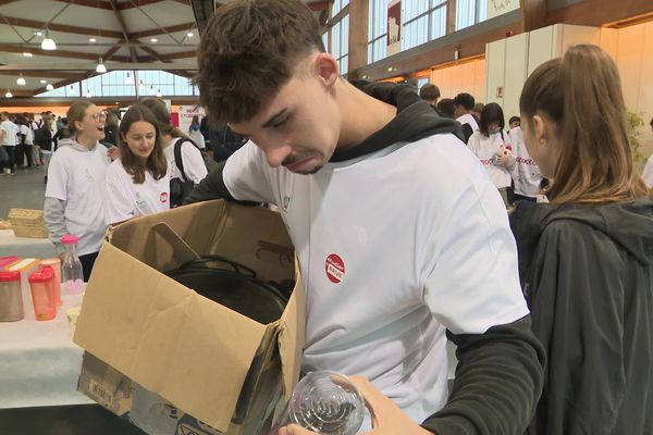 Les étudiants s'équipent gratuitement pour la maison grâce à la solidarité des brivistes.