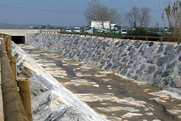 Nîmes - la cadereau du Valladas après 14 mois de travaux - 21 mars 2016.