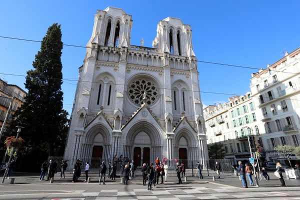Dimanche 29 octobre 2020, une attaque au couteau dans la Basilique Notre-Dame de Nice faisait trois morts.