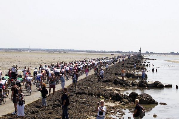 Le passage du Gois avec le Tour de France en 2011.