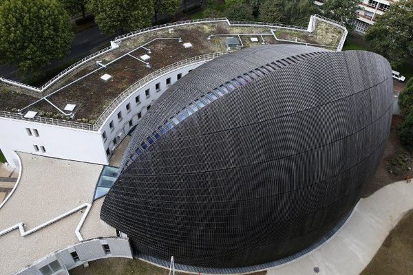 La nouvelle cathédrale de Créteil.