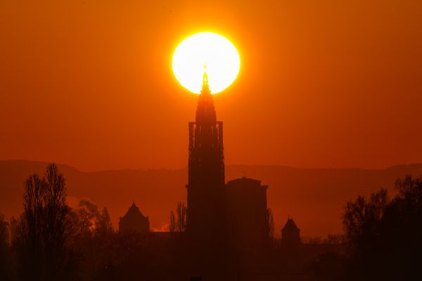 Le phénomène du Strasbourghenge peut être admiré le 3 mars vers 7h15.