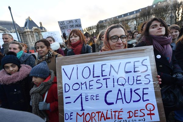 Une manifestation contre les violences faites aux femmes à Lille en 2017