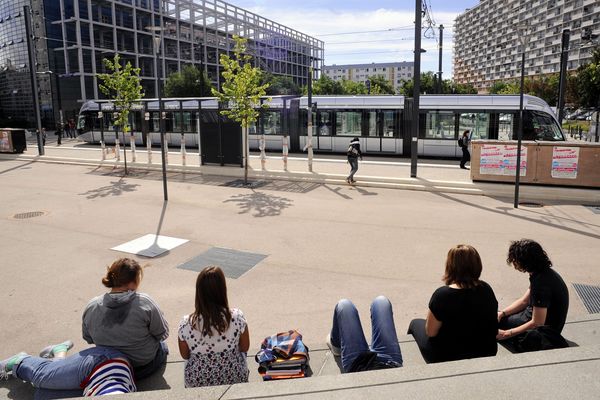 Un homme armé d'un sabre a été arrêté, ce mardi, au niveau de la station des Arènes à Toulouse.