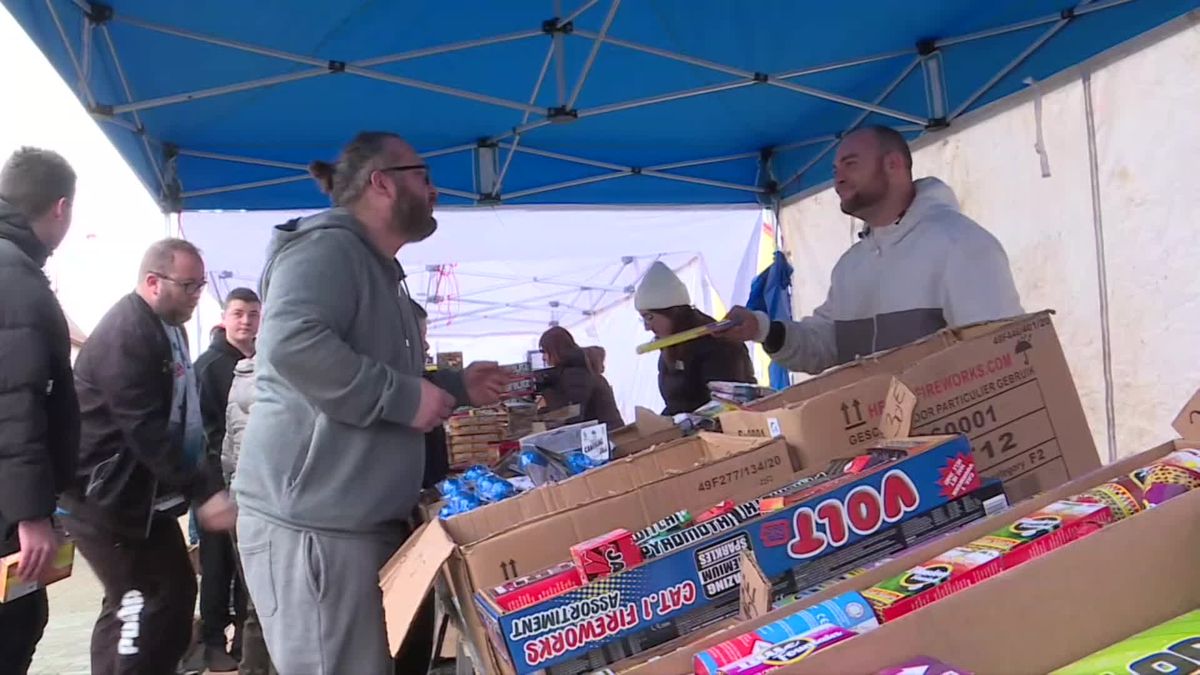 Moselle : les feux d'artifice et pétards interdits pendant les vacances de  Noël, sauf les petites catégories - France Bleu