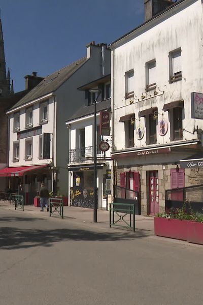 A Pluvigner, 7.500 habitants, certains sont pour, d'autres contre le projet de centre commercial en cours à Bodevéno.