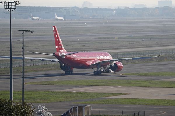 Le 7 décembre 2022,  à Toulouse (Haute-Garonne), Air Greenland reçoit son A330-800.