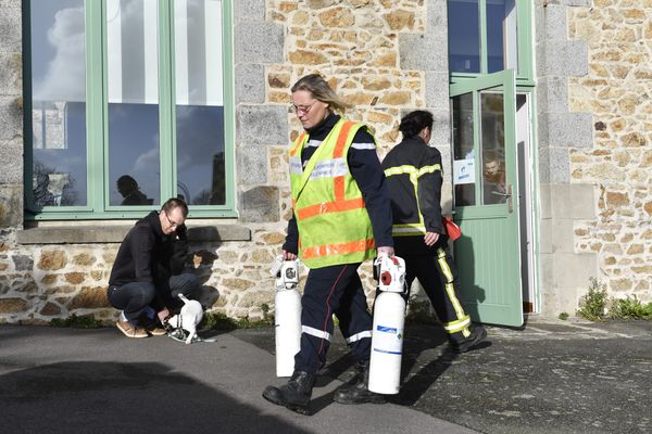 Intervention de sapeurs-pompiers lors d'une intoxication au monoxyde de carbone. Photo d'illustration.