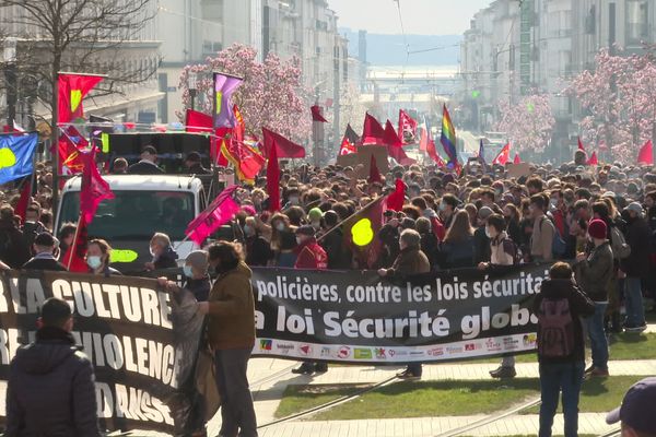 A Brest les manifestations en soutien à la culture et contre la loi sécurité globale ont convergé