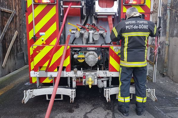 Les pompiers du Puy-de-Dôme sont intervenus pour un incendie à Lezoux le 18 octobre. Photo d'illustration.