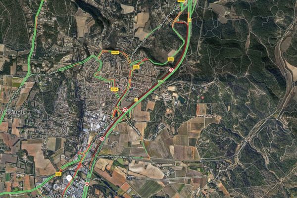 Autoroute A51 fermée en direction d'Aix-en-Provence à la suite d'un feu de poids lourd