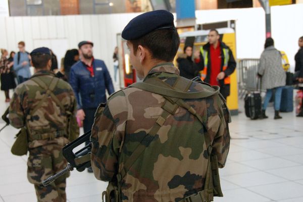 3.000 militaires supplémentaires vont être déployés en France dans le cadre de l'opération Sentinelle.