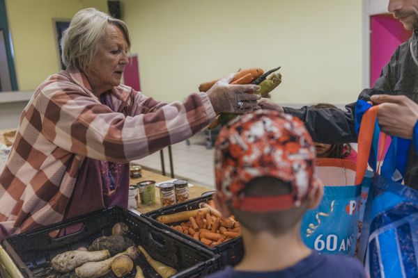 Pour leur 40ᵉ campagne, les Restos du cœur ciblent les familles monoparentales et la petite enfance