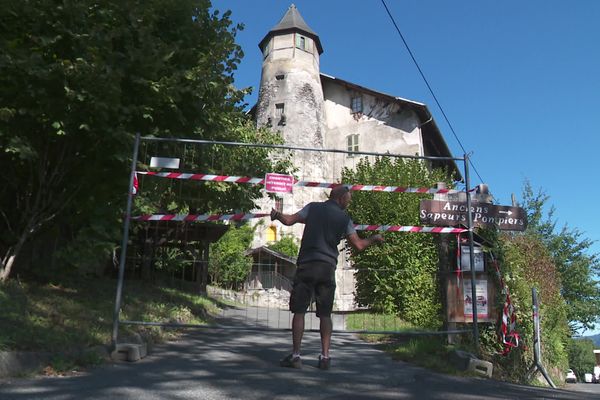 Des travaux de rénovation devront débuter au château de la Frasse, à Sallanches (Haute-Savoie), d'ici fin 2024.