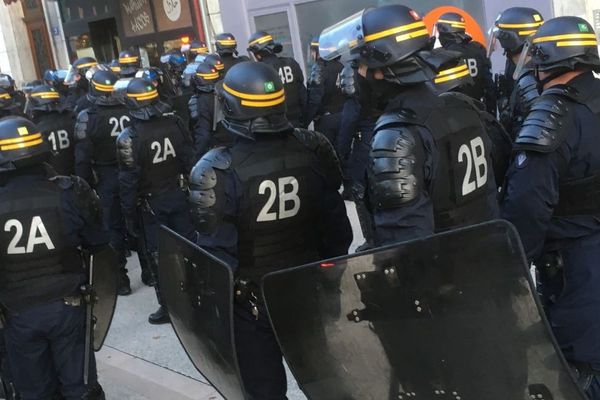 CRS en intervention hier, mardi 4 décembre 2018, à Grenoble - Photo d'illustration.