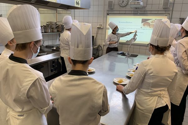 Cours de cuisine en allemand pour ces seconde "Azubi-Bac Pro" d'Illkirch-Graffenstaden, le 22 janvier 2021