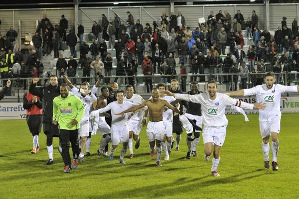 L'AS Yzeure va devenir la bête noire du Clermont Foot Auvergne en coupe de France. Comme en 2009, les amateurs bourbonnais ont éliminé les professionnels clermontois aux tirs au but au 7ème tour de la compétition.