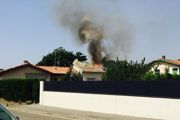 Le feu a pris dans les combles de la maison