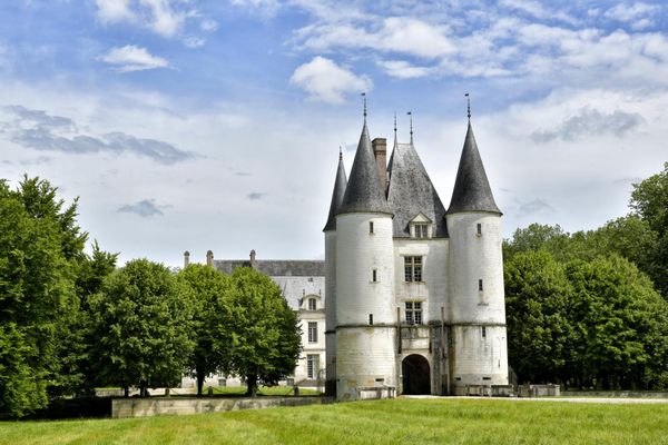 Château de Dampierre en rénovation.