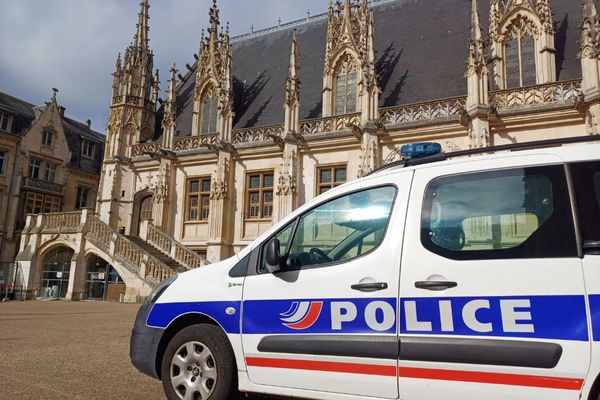 Le premier jour du procès du double homicide à Eu s'est ouvert aux assises de Rouen le 17 septembre 2024