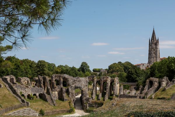 L'amphithéâtre de Saintes nécessite des travaux de restauration et de consolidation.