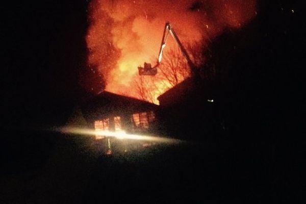 Des voisins ont été réveillé par cet important incendie dans Beauvais.