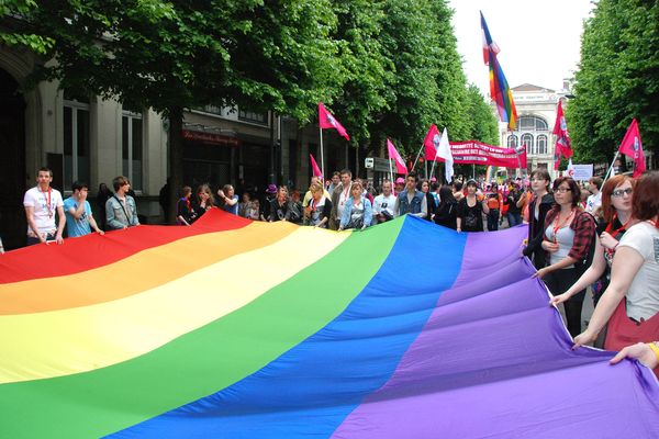 Cette année, quatre nouvelles communes du Nord-Pas-de-Calais ont accueilli une marche des fiertés.