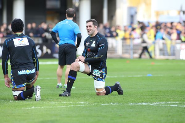 Jamie Cudmore devrait être absent jusqu'en mars ou avril 2016. L'ASM devra se passer de son 2e ligne canadien car il doit se faire opérer d'une hernie cervicale.