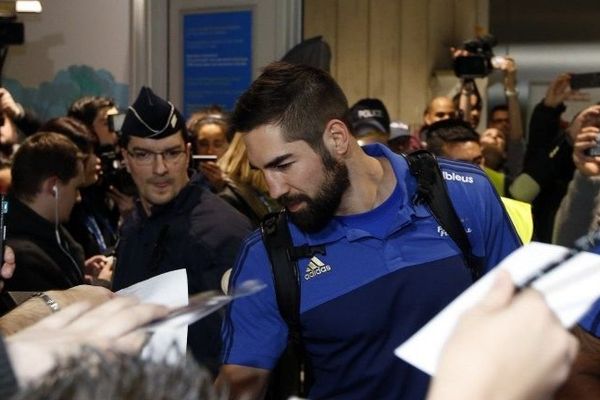 Les Bleus ont été accueillis, sous les vivats à Roissy