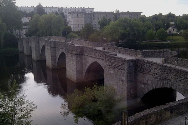 Le pont Saint-Etienne à Limoges