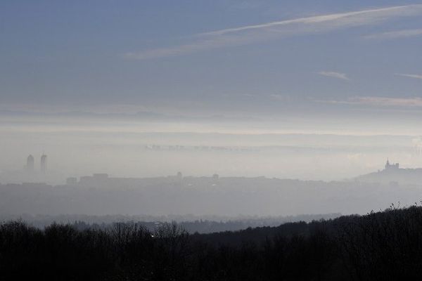 Jour de pollution, en région lyonnaise (Illustration)