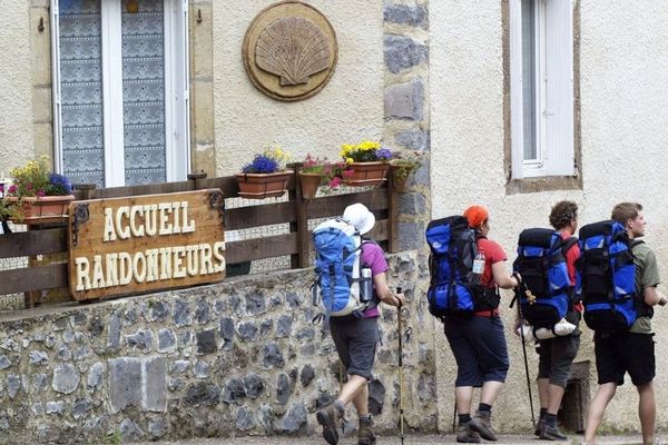 1 500 pèlerins traversent chaque année le Limousin sur la voie de Vézelay vers Saint-Jacques-de-Compostelle
