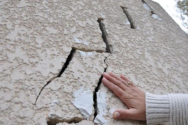 La sécheresse avait causé des fissures sur de nombreuses maisons l'an dernier.