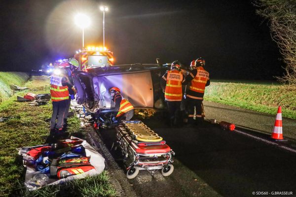 16 sapeurs-pompiers ont été nécessaires pour porter secours à la victime.